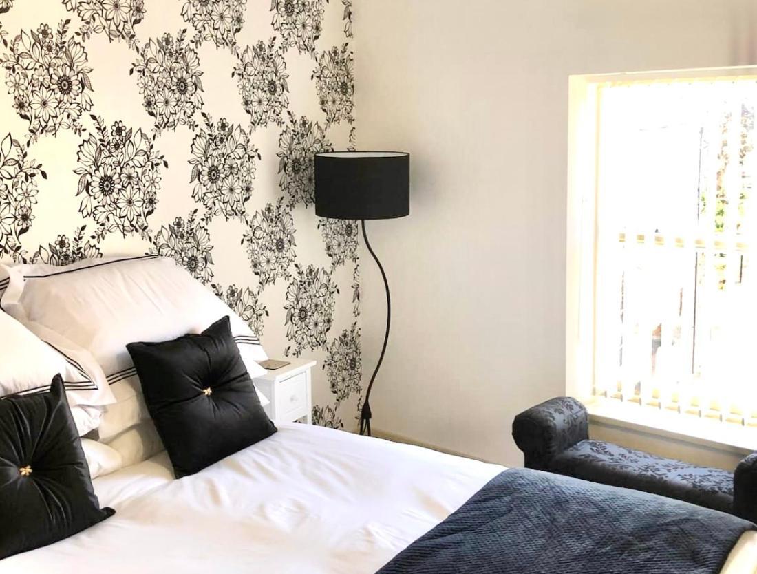 Stylish, Spacious 1 Bedroomed Maisonette In Otley. オトリー エクステリア 写真